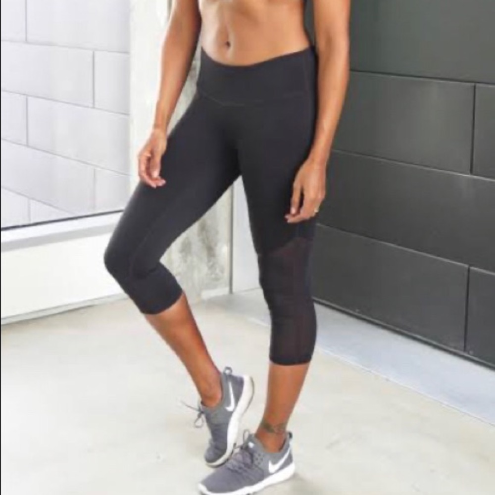 NWT Anti, Black, Cellulite Smoothing Leggings- lg